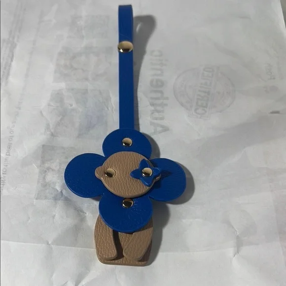 Louis Vuitton Vivienne Bag Charm. COA included. KK474